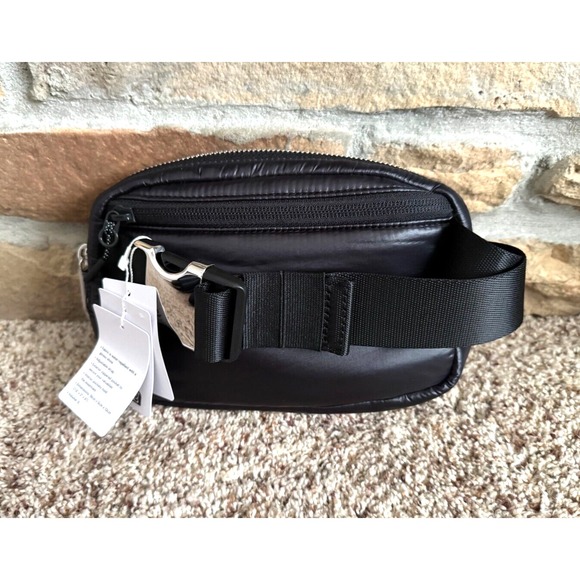 Lululemon Quilted Belt Bag 1L Black Shiny Nylon Crossbody – New With Tags - Picture 6 of 9